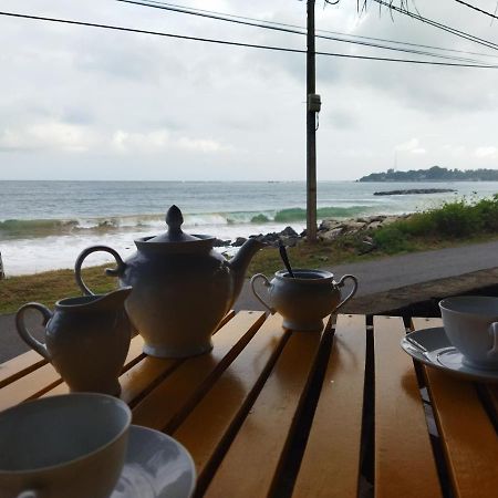Sunchaser Beach Hotel Tangalle Eksteriør billede