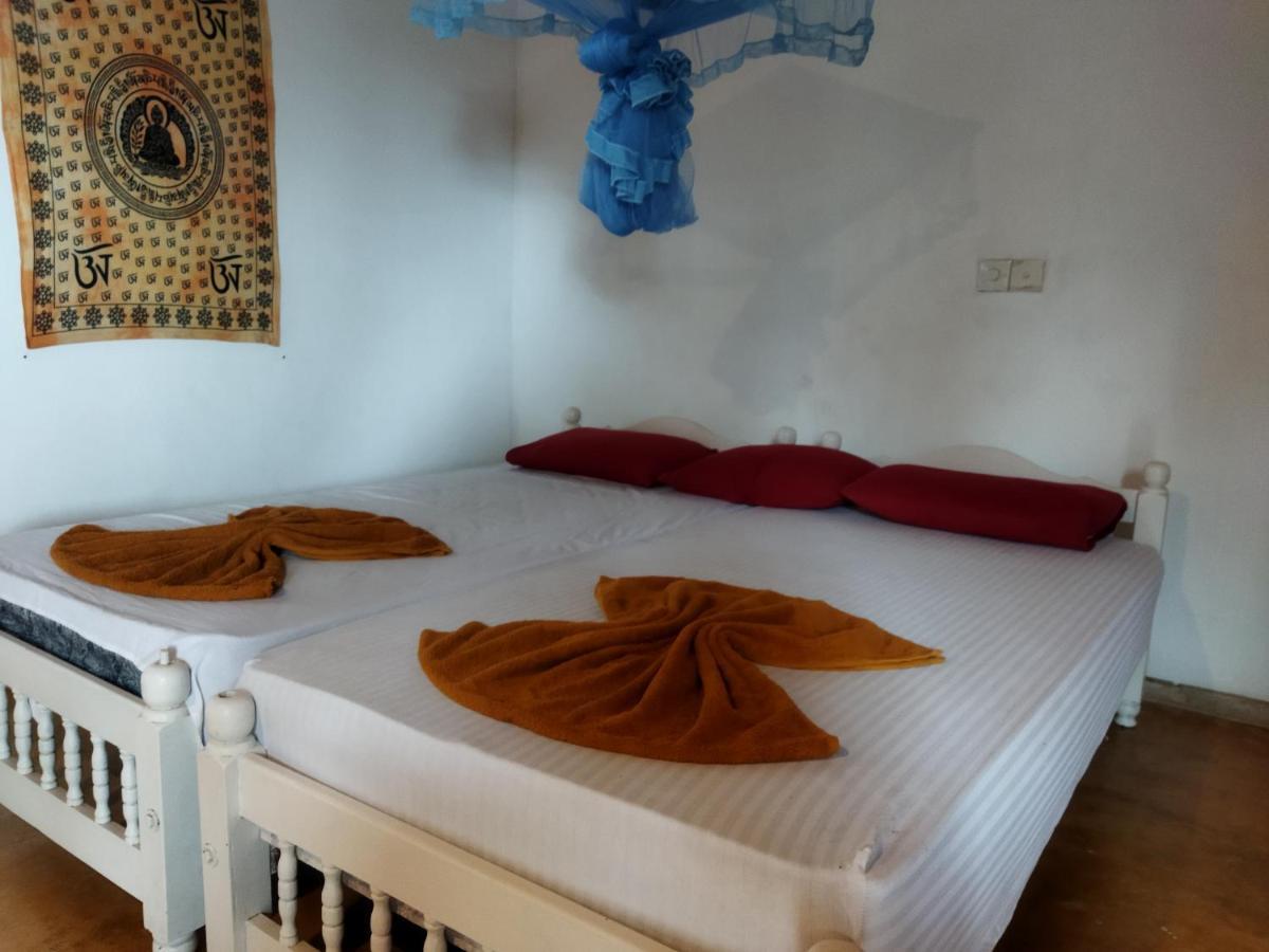 Sunchaser Beach Hotel Tangalle Eksteriør billede