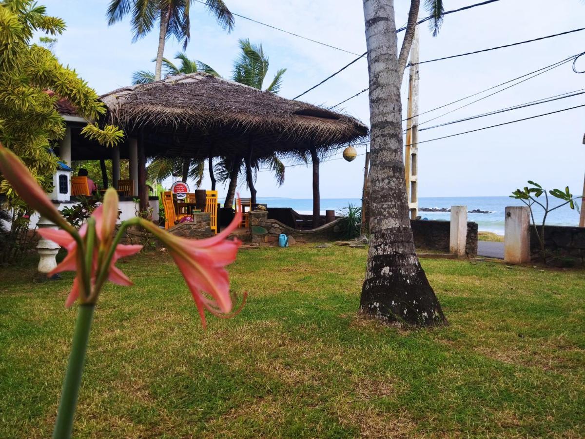 Sunchaser Beach Hotel Tangalle Eksteriør billede