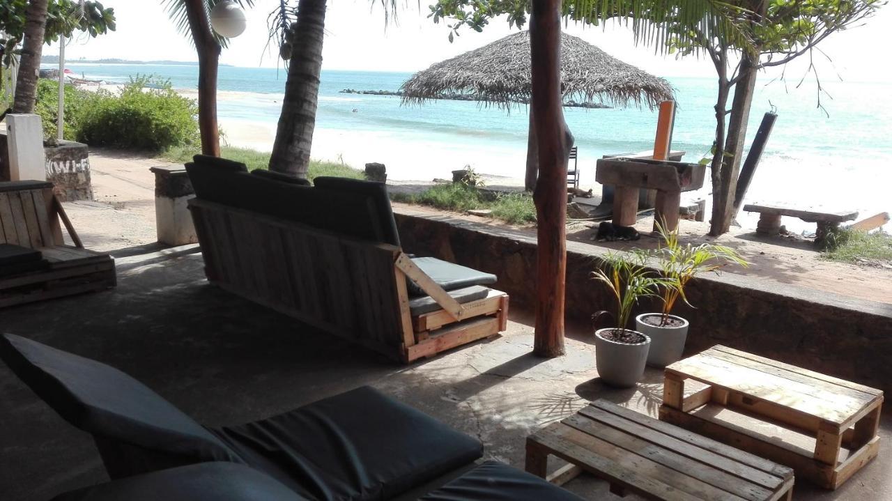 Sunchaser Beach Hotel Tangalle Eksteriør billede
