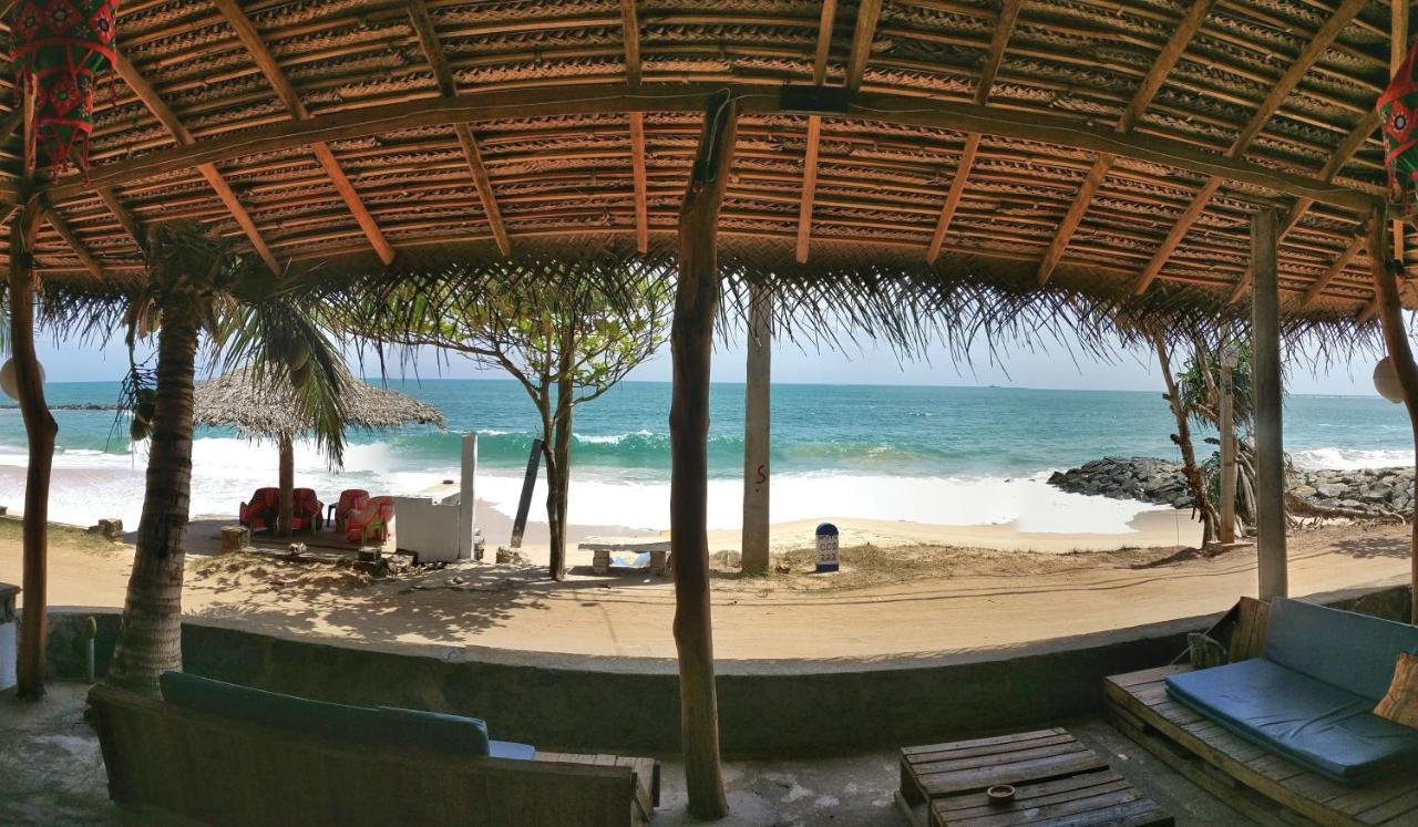Sunchaser Beach Hotel Tangalle Eksteriør billede